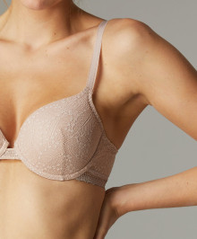 Contour Bra, Moulded Bra : Padded bra with lace