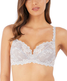 Full Coverage, Underwire : Full cup bra with wires