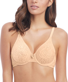 Lace moulded bra with wires