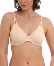 Moulded triangle contour smooth bra