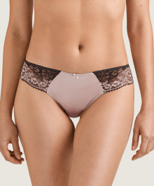 Sexy Underwear : Sexy silk tanga briefs