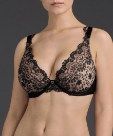 LINGERIE : Plus size triangle bra with wires