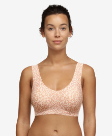 Wire-free, Soft Cups : Padded bralette ajustable thin straps
